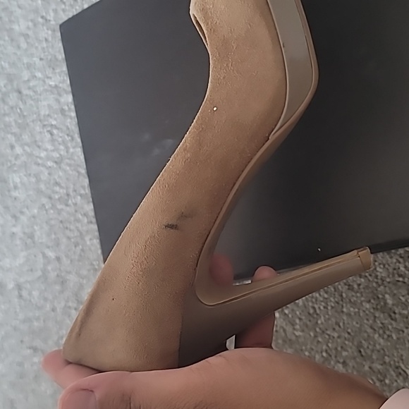 Sz 6 taupe suede Nine West pumps - Picture 3 of 3